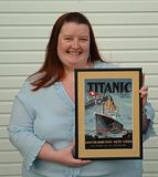 th_LaurawithTitanicpicture.jpg