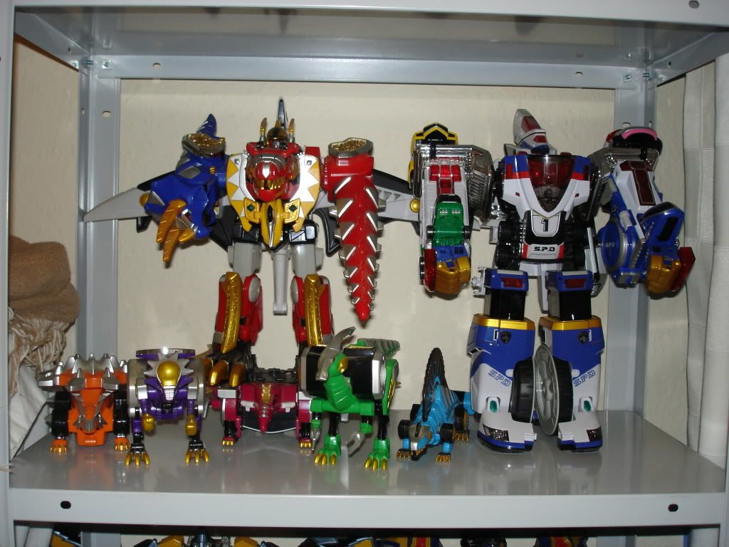 Valkasaurus Megazord (sort of), Japanese Anklozord and Cephlazord, Amercian Dimetrozord and Parasaurzord and DX Super DekarangerRobo (Japanese Deltamax Megazord)