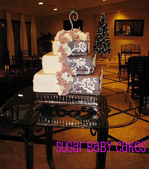 And check out this amazing unique wedding cake from Sugar Baby Cakes