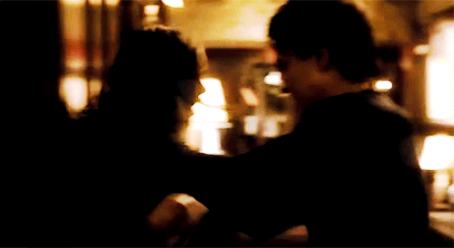 Elliot grabs Alice's neck in the bathroom